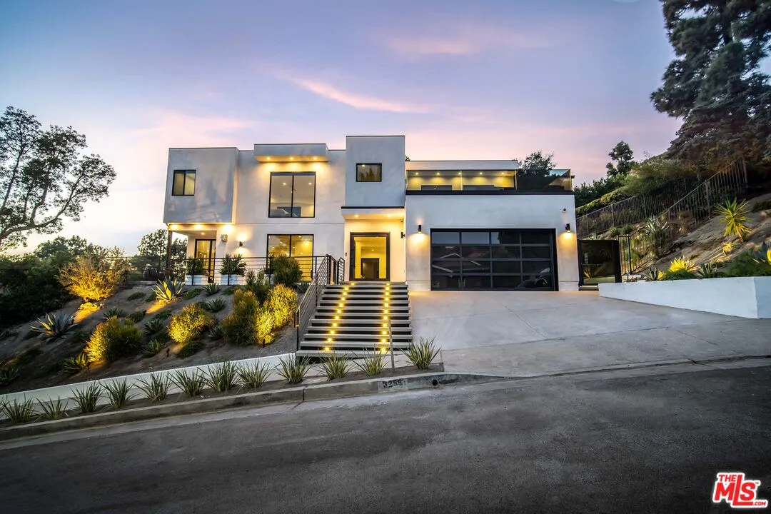 3255 Canyon Lake Dr