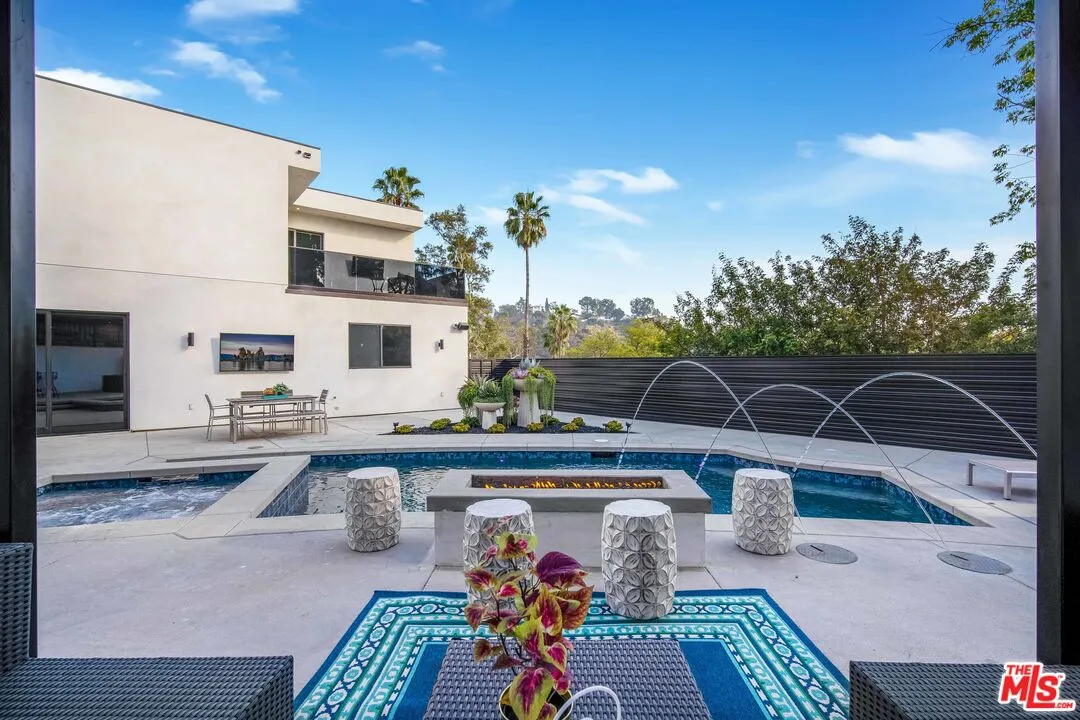 3255 Canyon Lake Dr