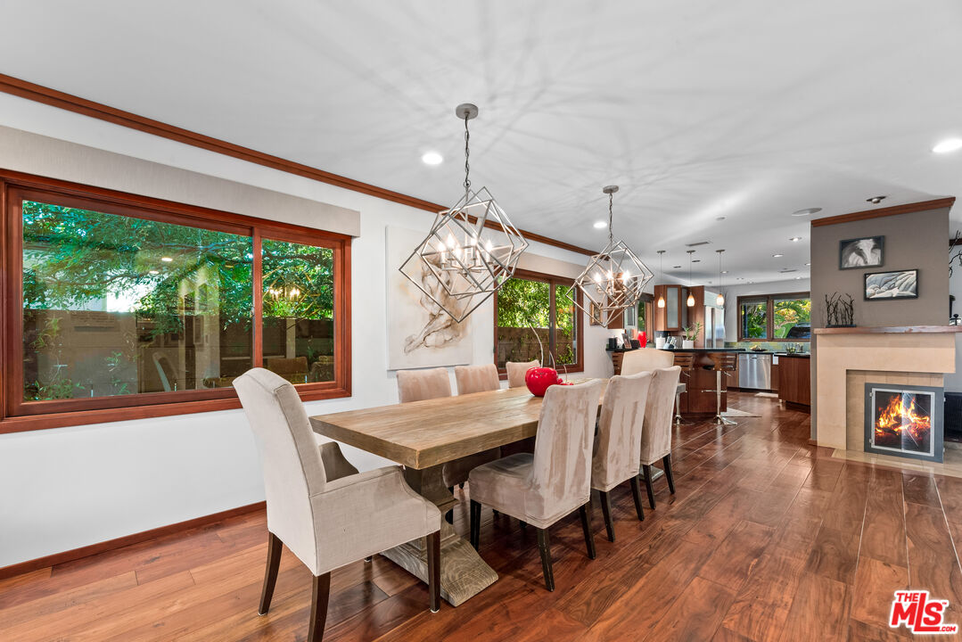 1122 San Vicente Blvd