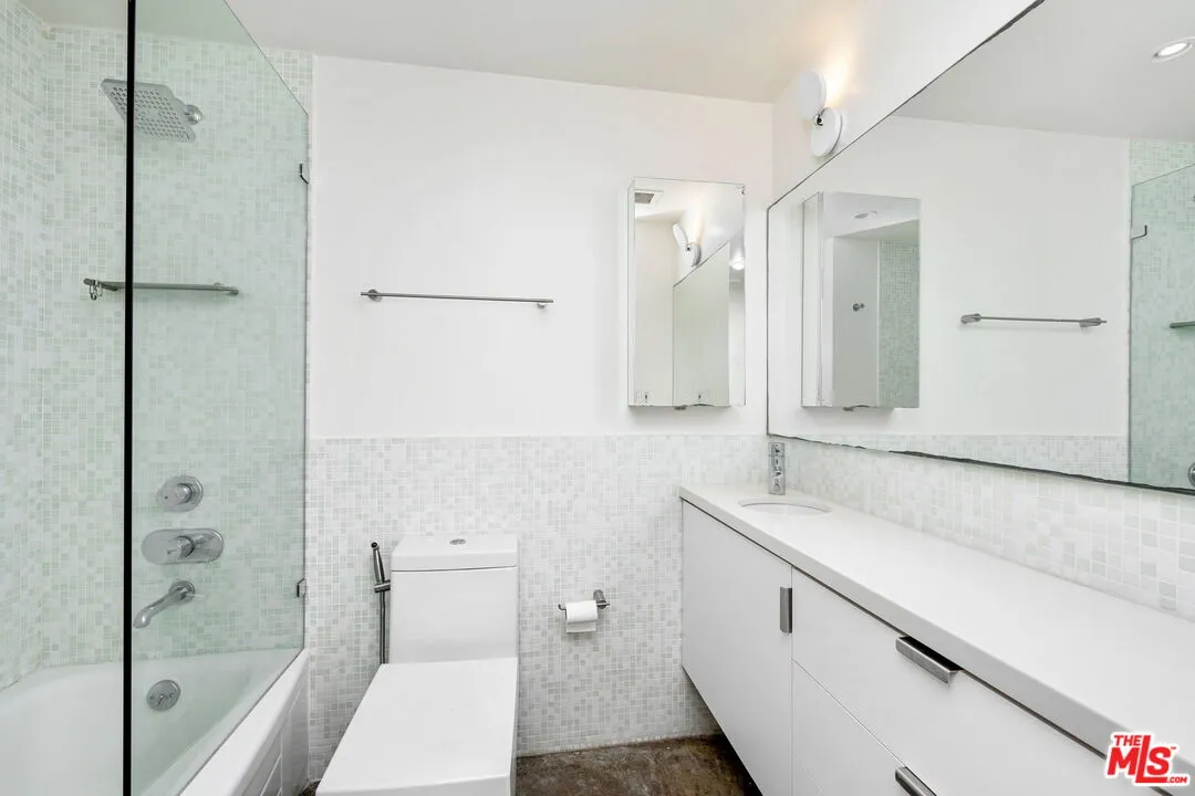 17352 W Sunset Blvd Unit 603d