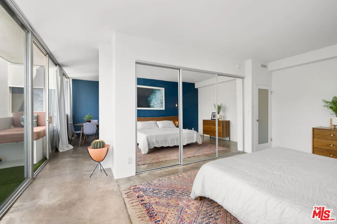 17352 W Sunset Blvd Unit 603d