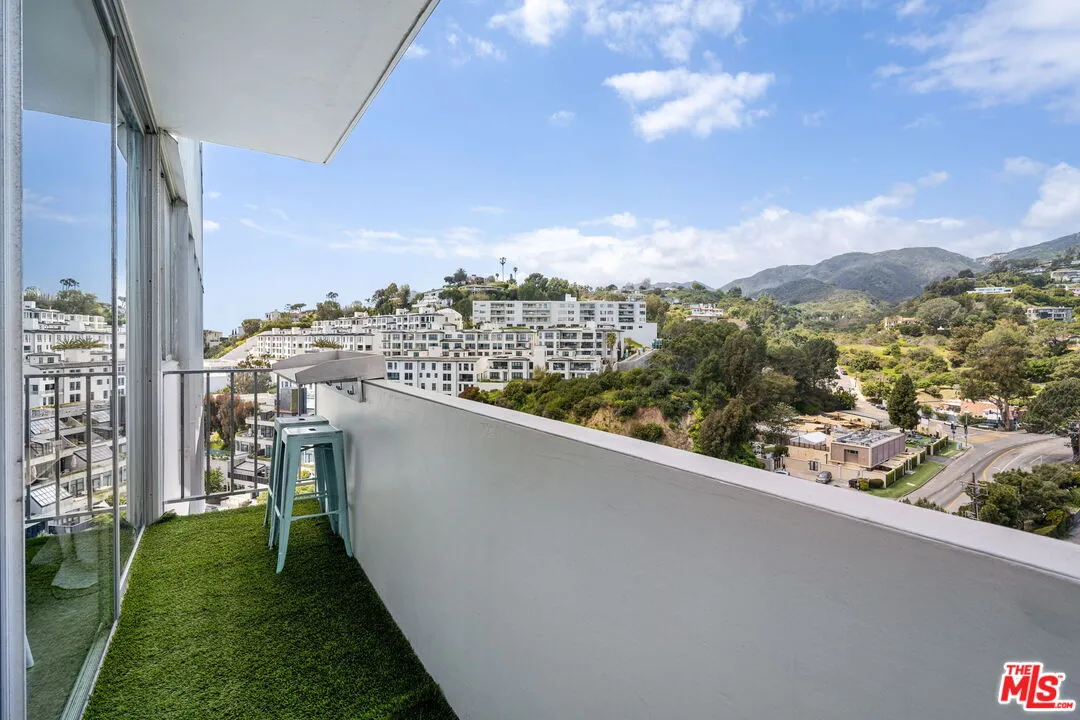 17352 W Sunset Blvd Unit 603d