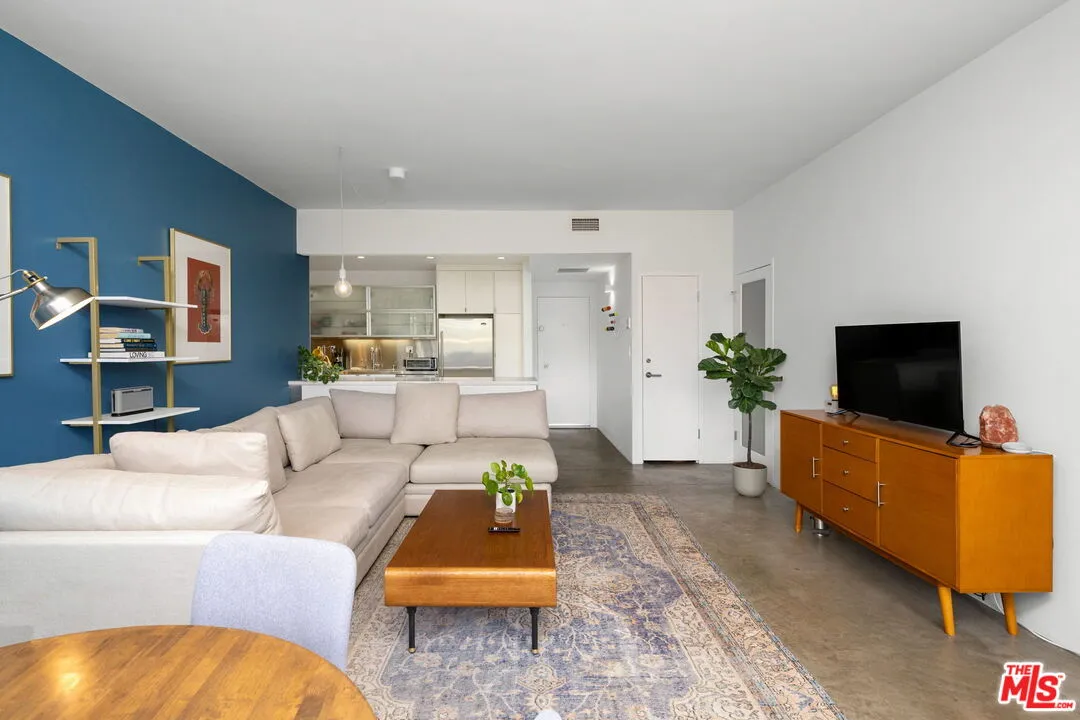 17352 W Sunset Blvd Unit 603d