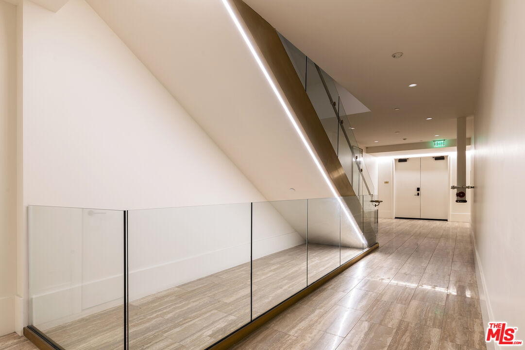 8420 Sunset Boulevard Unit: 107