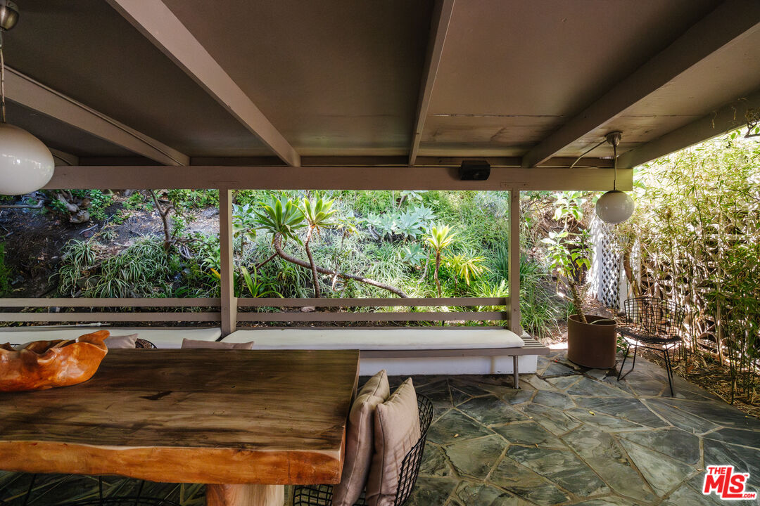 7235 Woodrow Wilson Dr