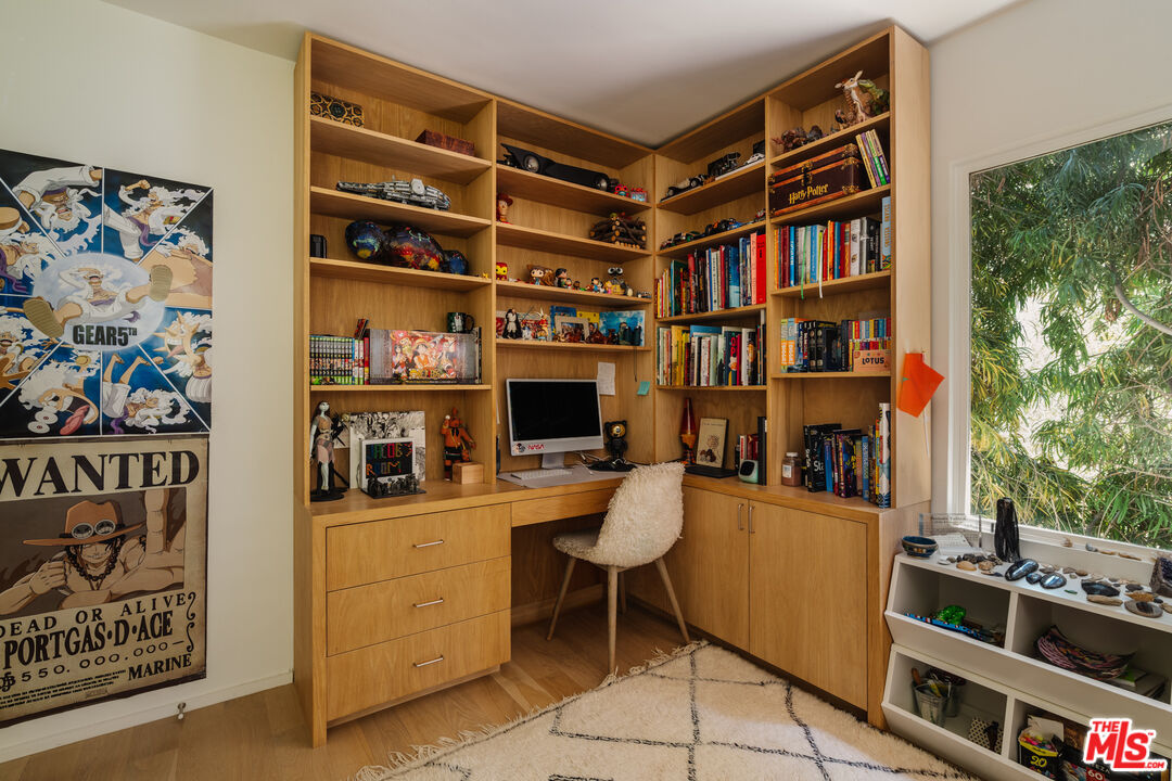 7235 Woodrow Wilson Dr