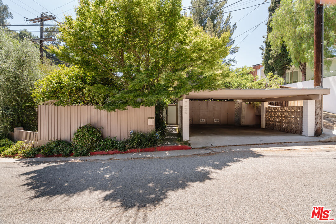 7235 Woodrow Wilson Dr