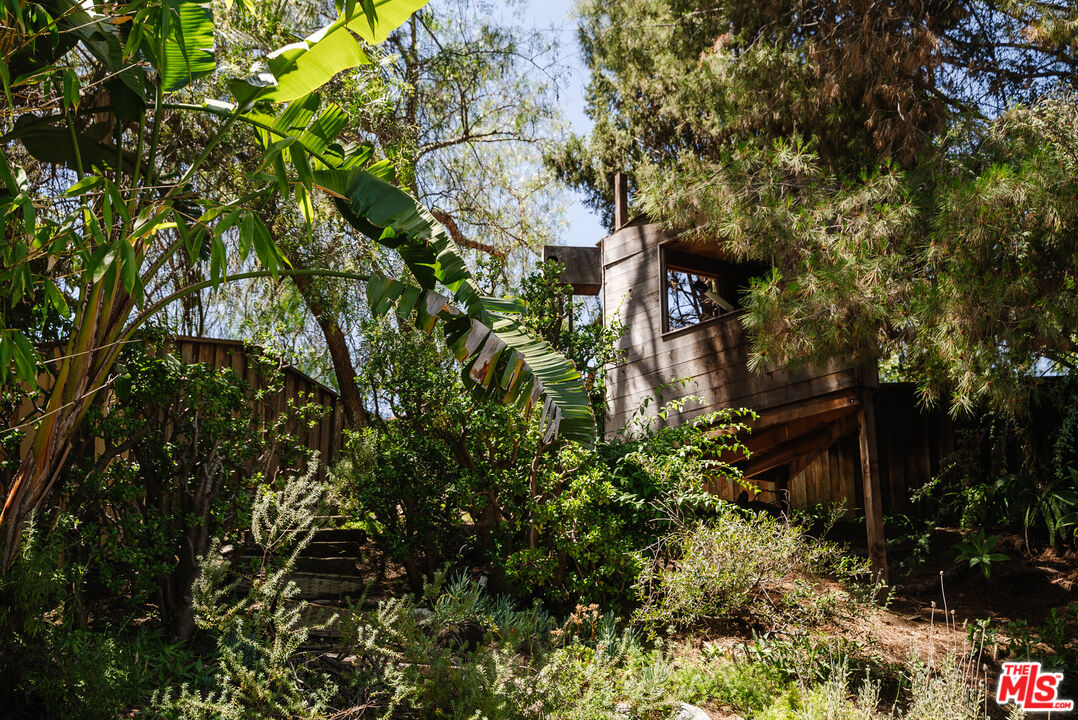 7235 Woodrow Wilson Dr