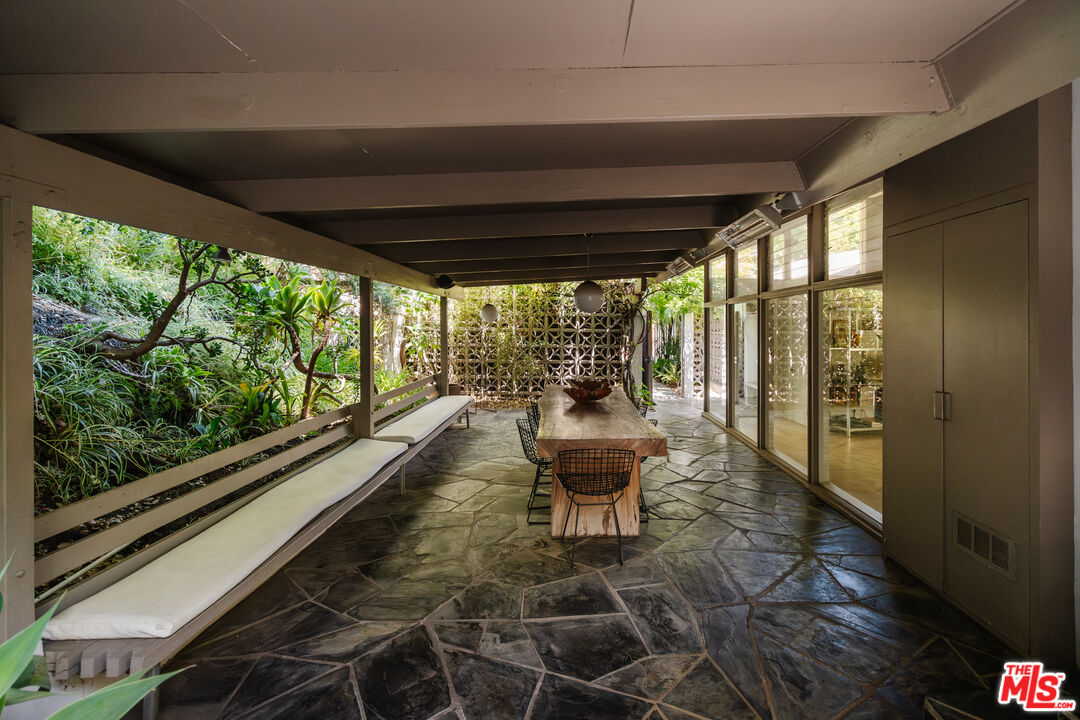 7235 Woodrow Wilson Dr