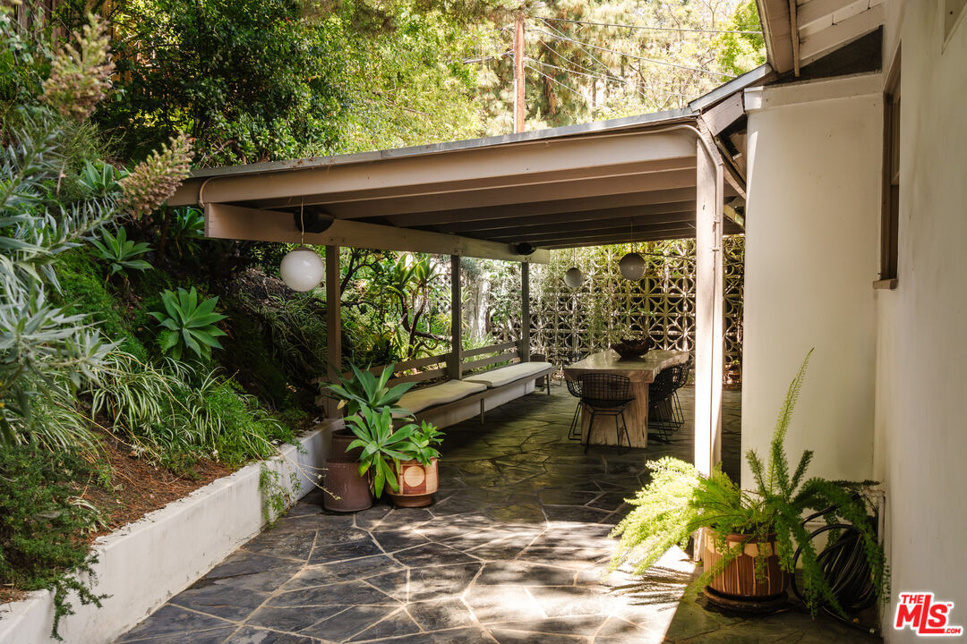 7235 Woodrow Wilson Dr