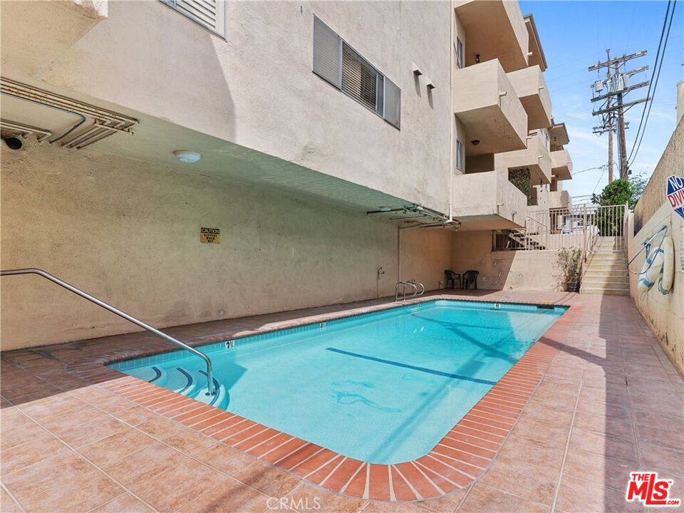 1818 Pelham Ave Unit: 205