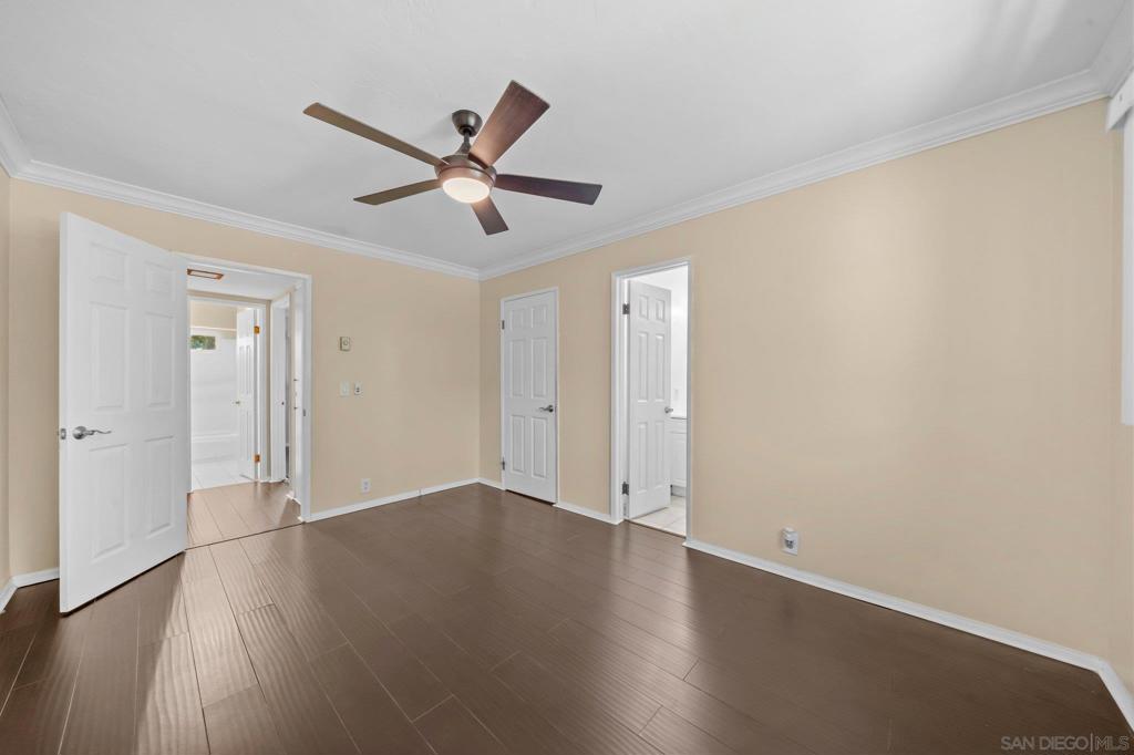 4540 Maple Ave 239
