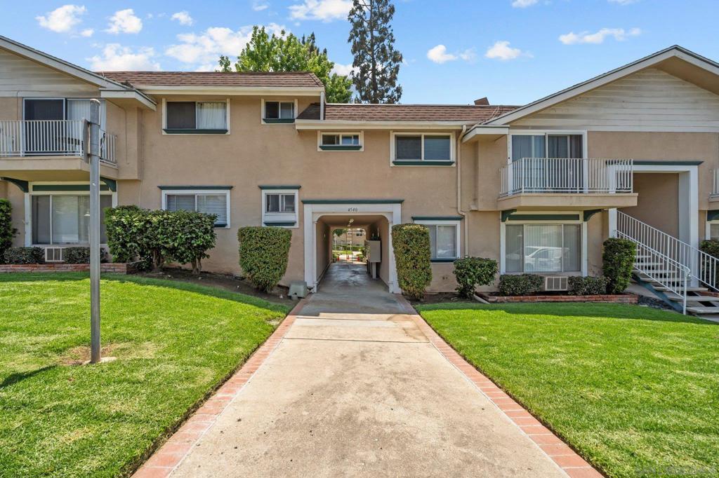4540 Maple Ave 239