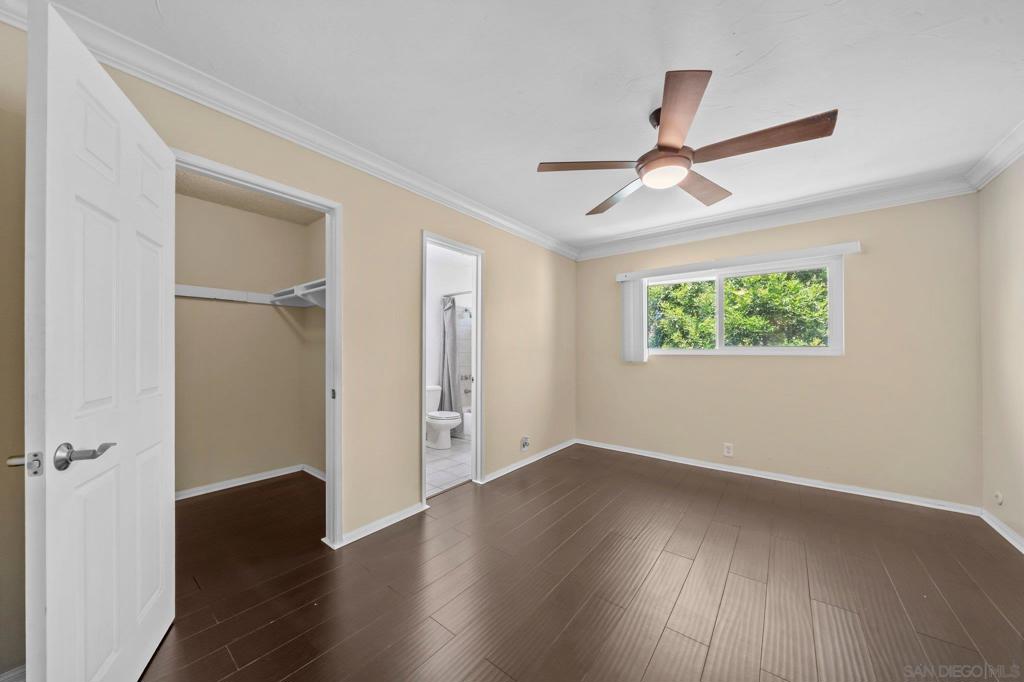 4540 Maple Ave 239