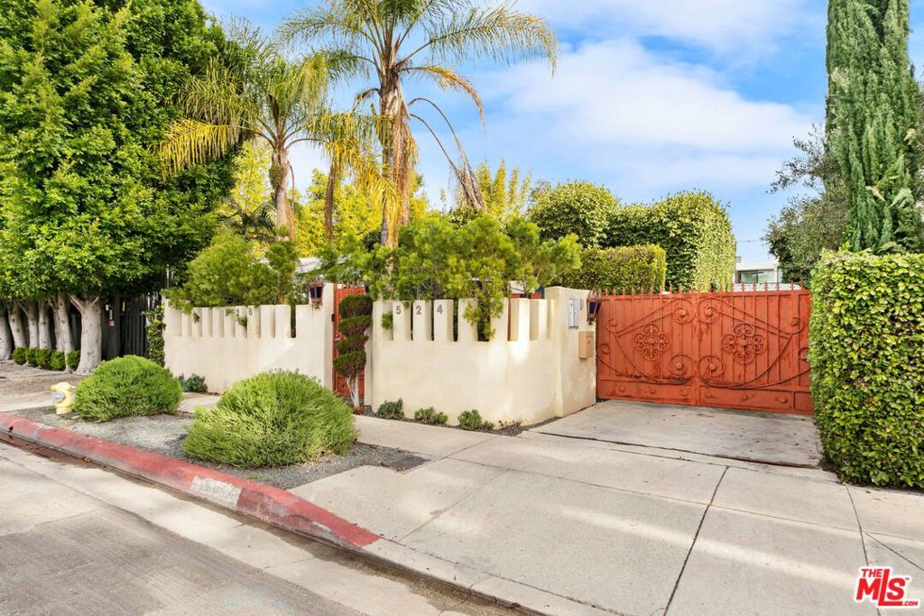 524 N San Vicente Boulevard