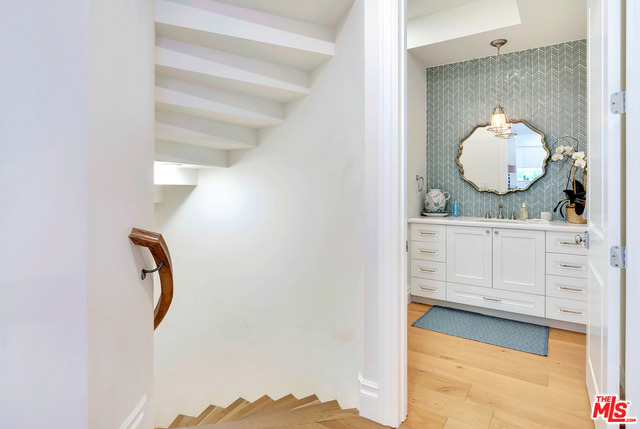 16739 BOLLINGER Drive