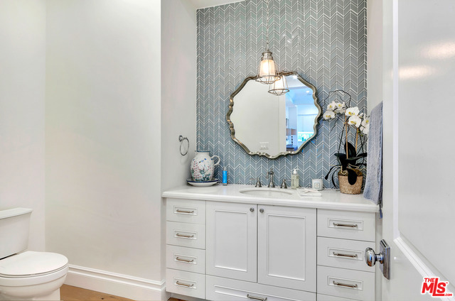 16739 BOLLINGER Drive