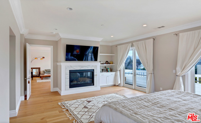 16739 BOLLINGER Drive