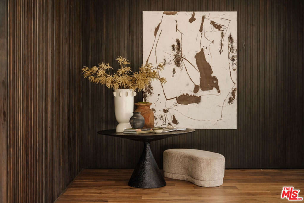 1383 Londonderry Place