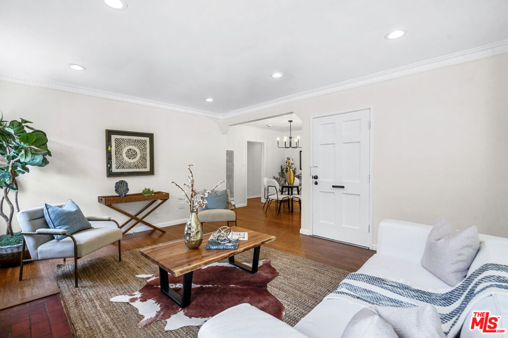 3923 Albright Avenue