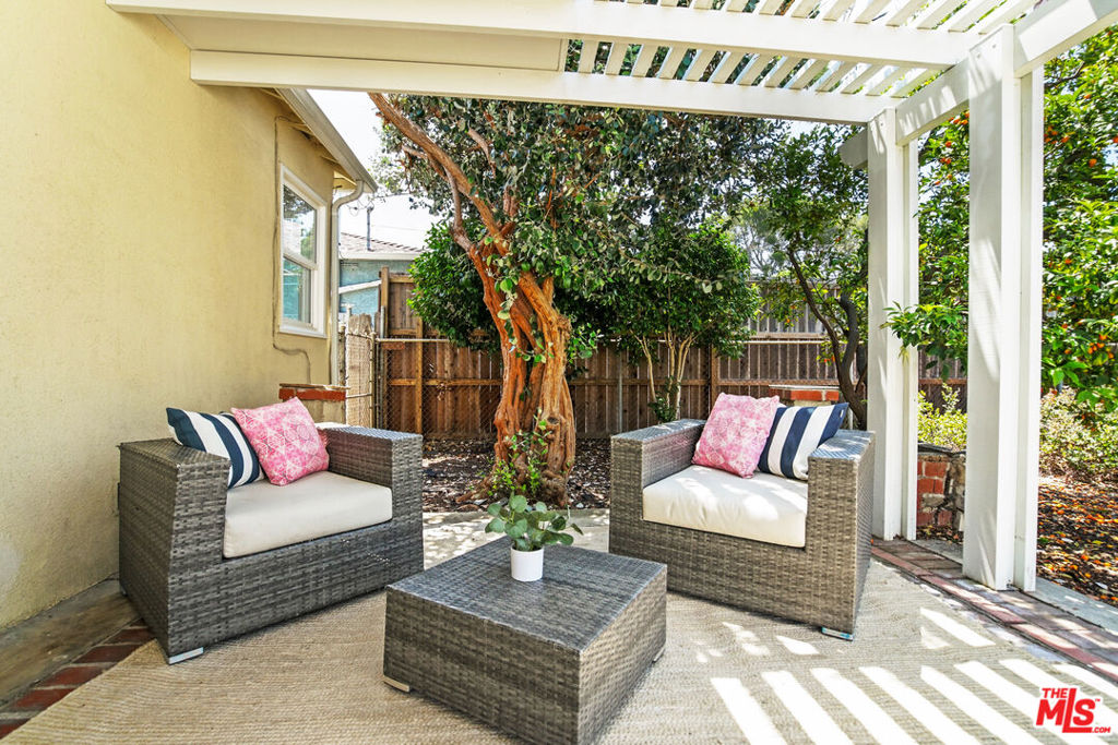 3923 Albright Avenue