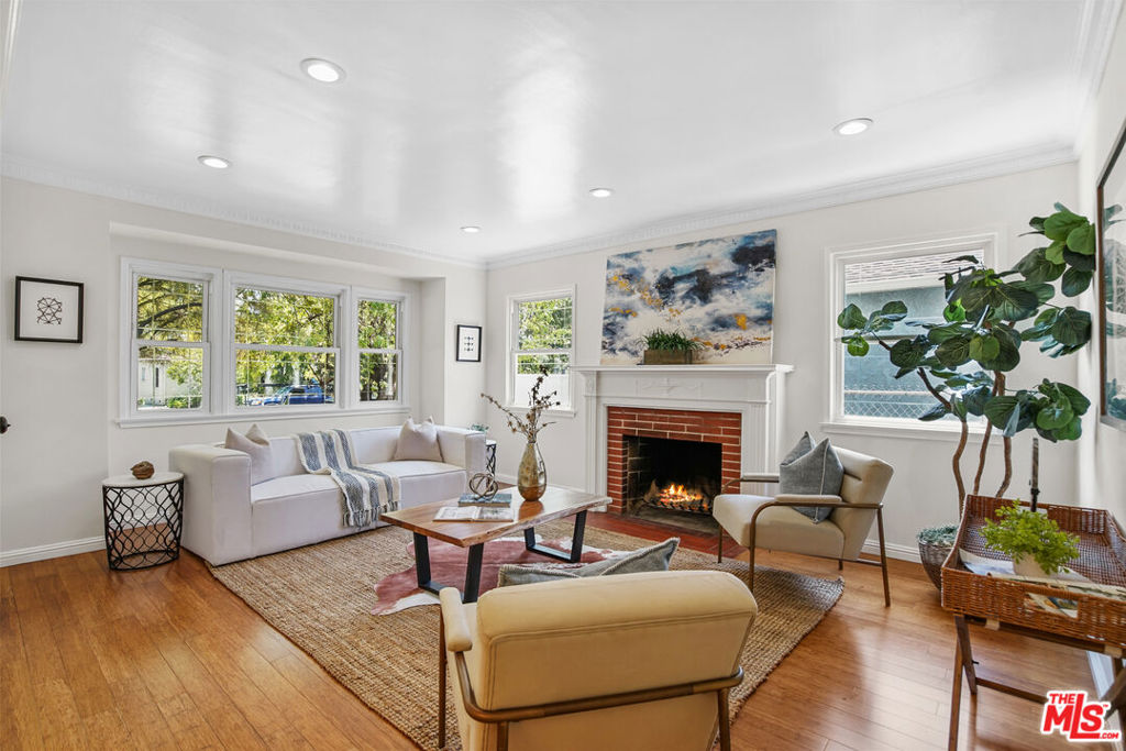 3923 Albright Avenue