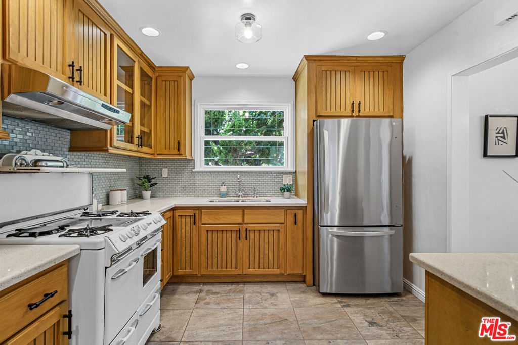 3923 Albright Avenue