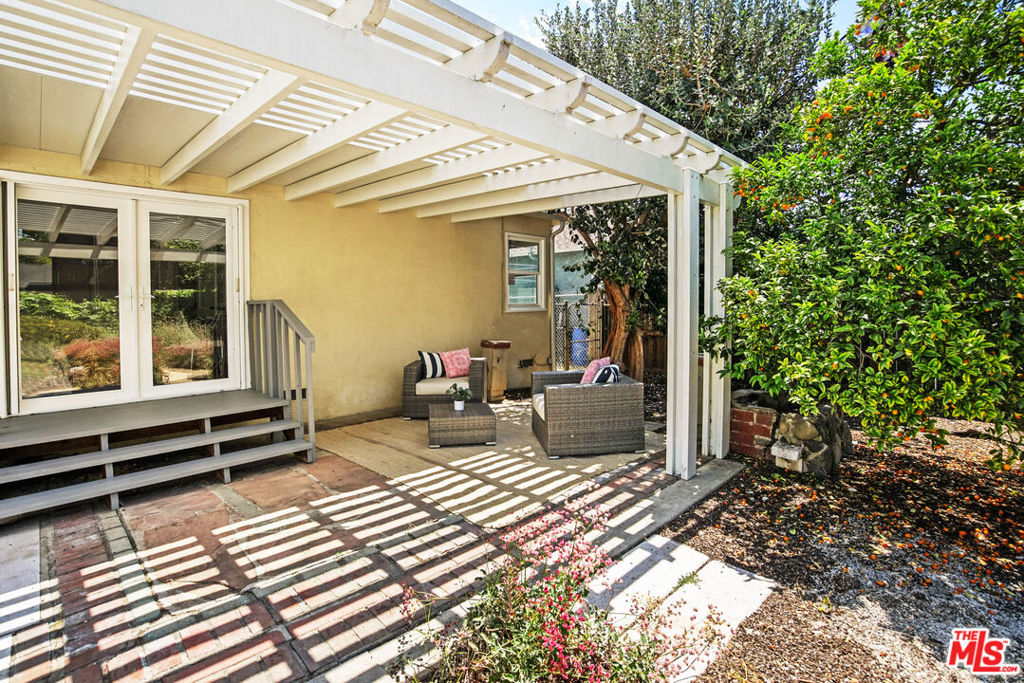 3923 Albright Avenue