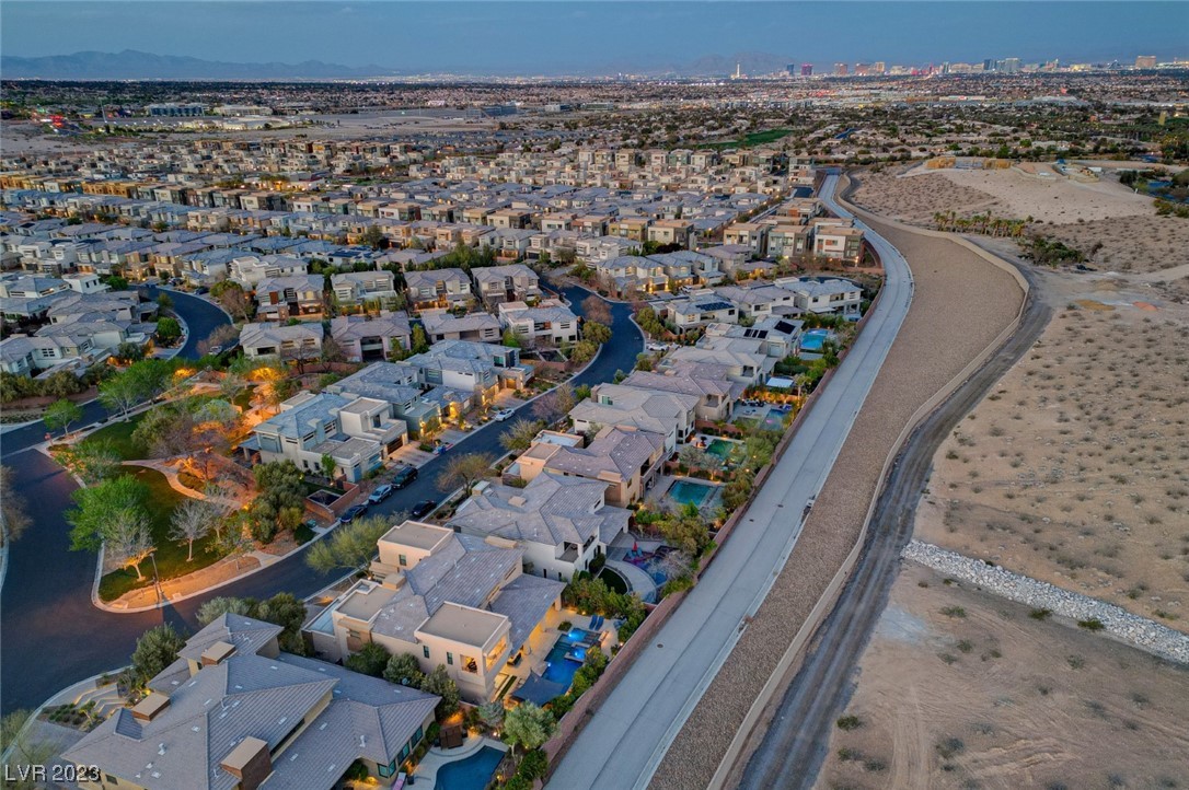 39 Coralwood Drive