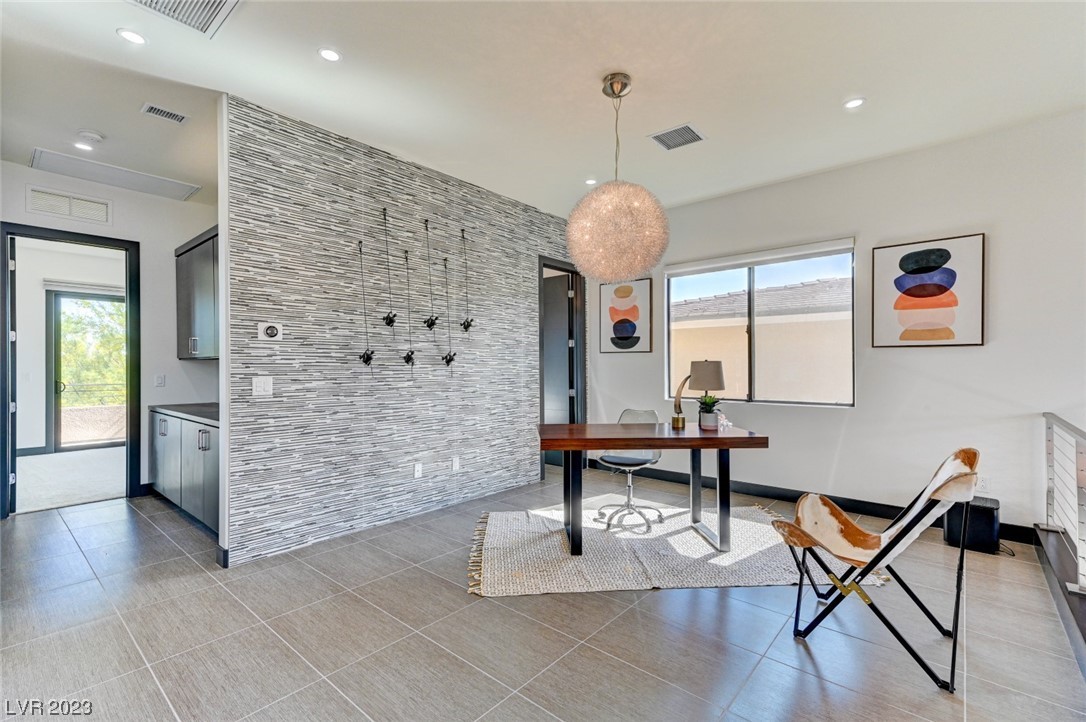 39 Coralwood Drive
