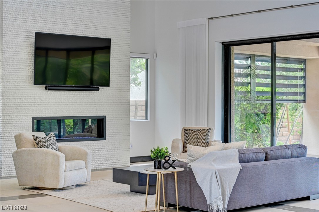39 Coralwood Drive