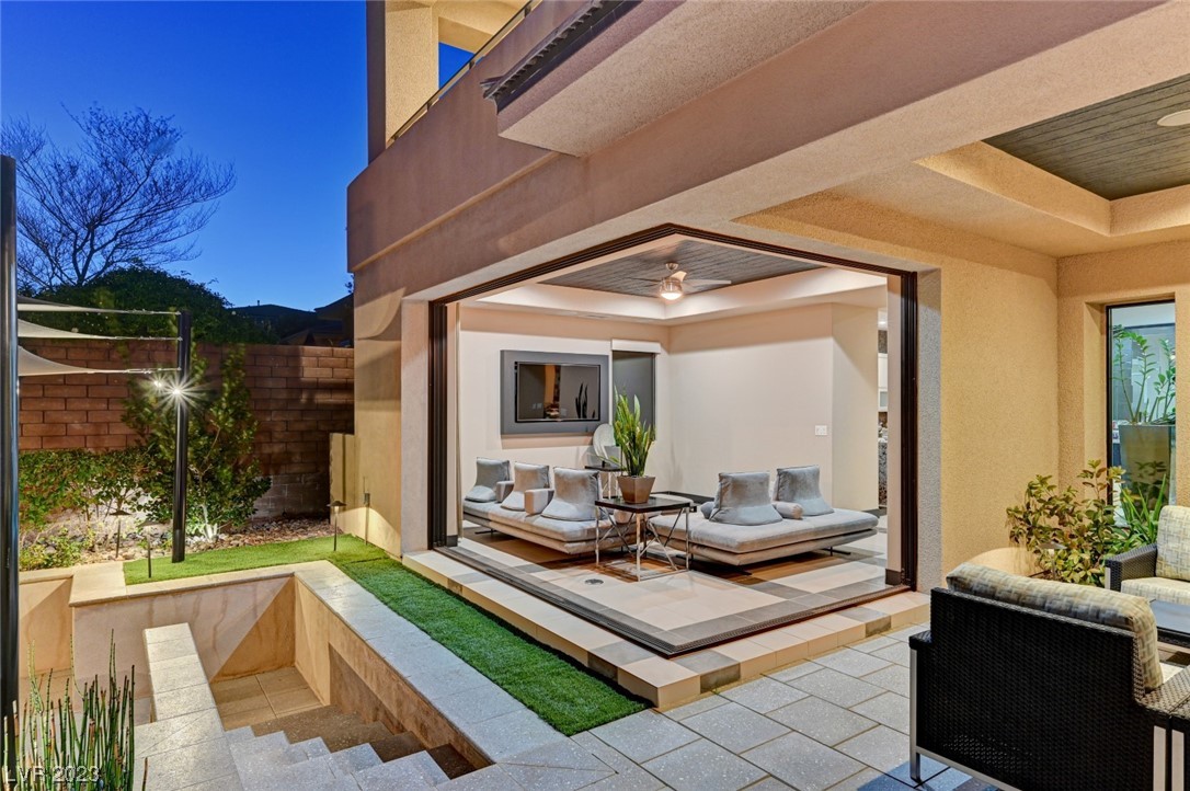 39 Coralwood Drive