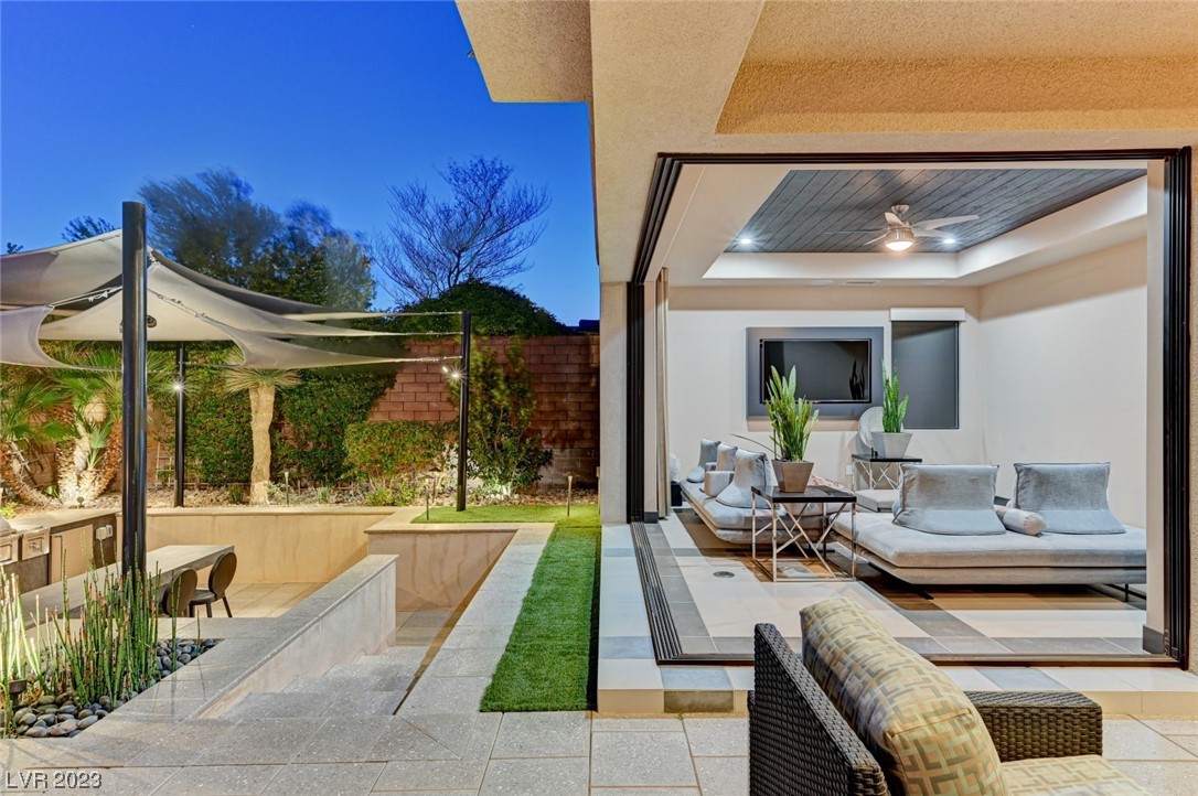39 Coralwood Drive