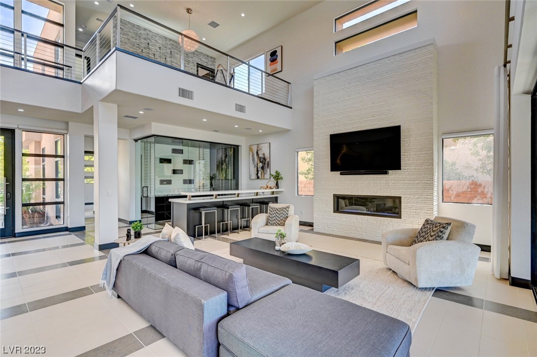 39 Coralwood Drive