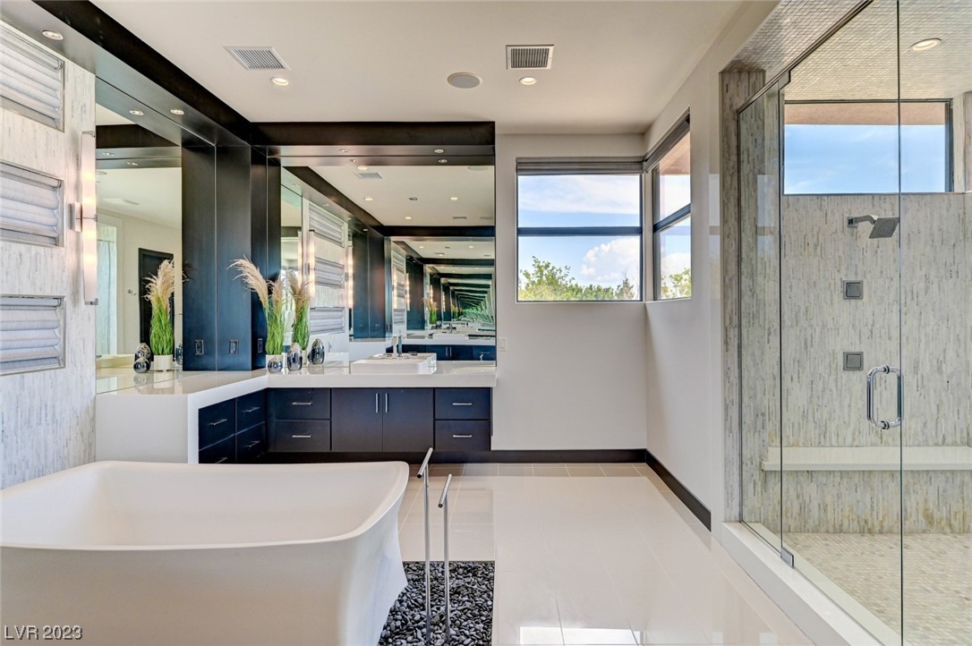39 Coralwood Drive