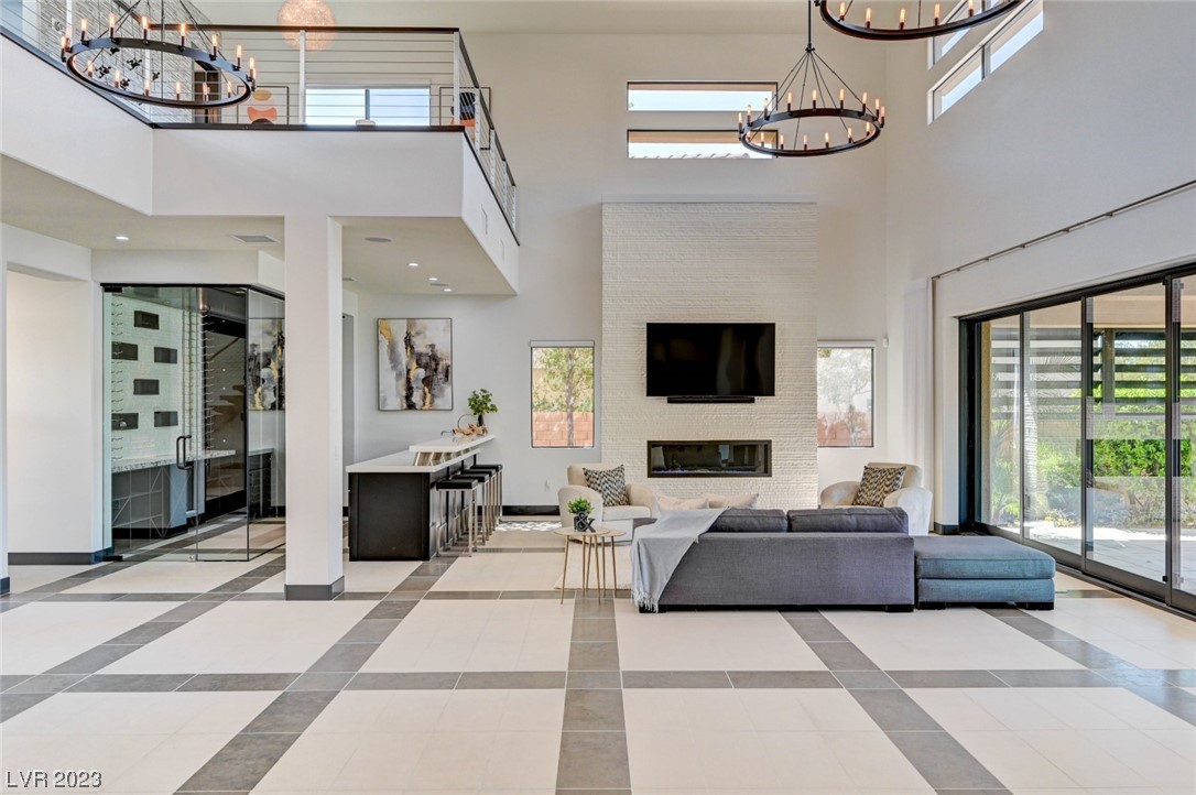 39 Coralwood Drive