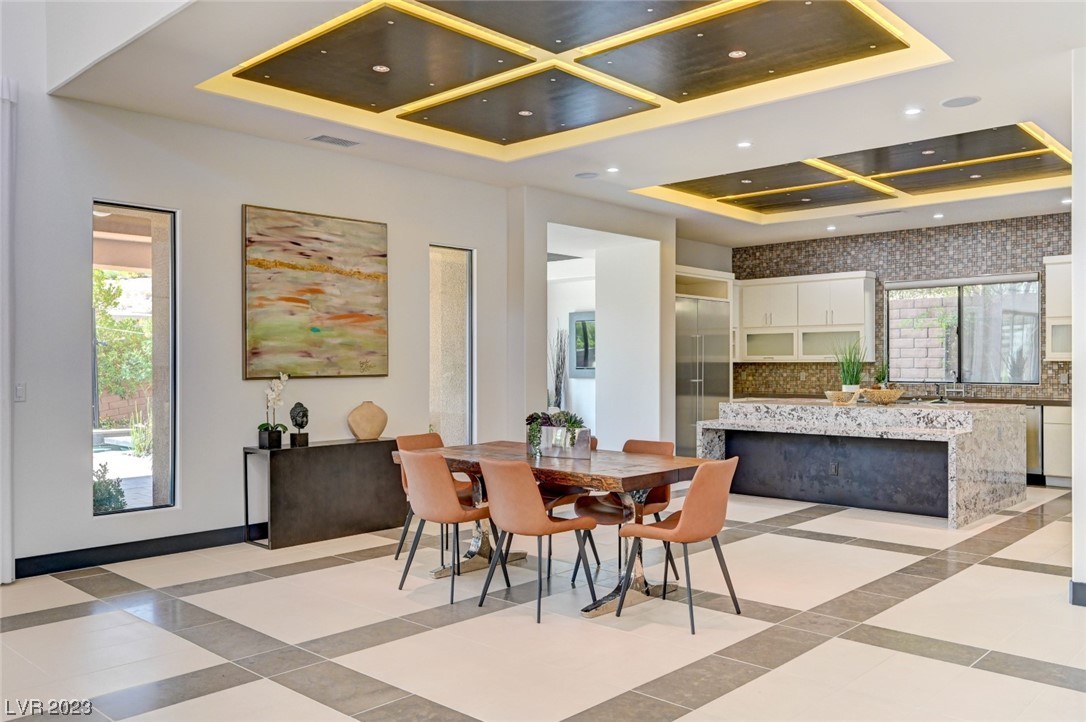 39 Coralwood Drive