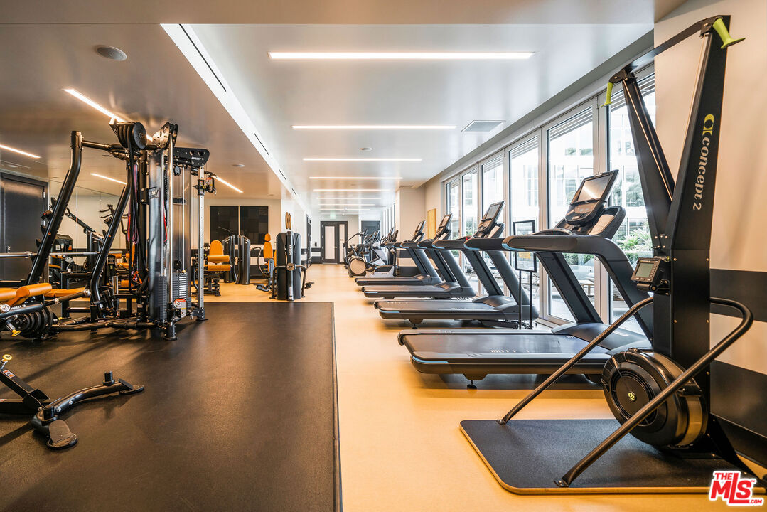 9000 W 3rd St Unit: 801