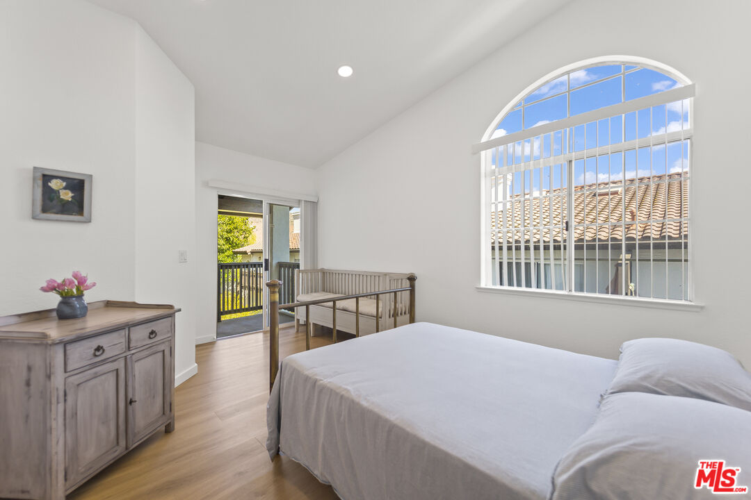 5533 Spanish Oak Ln Unit: E