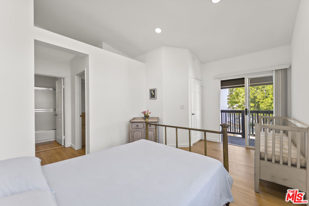 5533 Spanish Oak Ln Unit: E