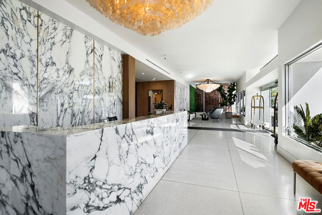 8787 Shoreham Drive 501