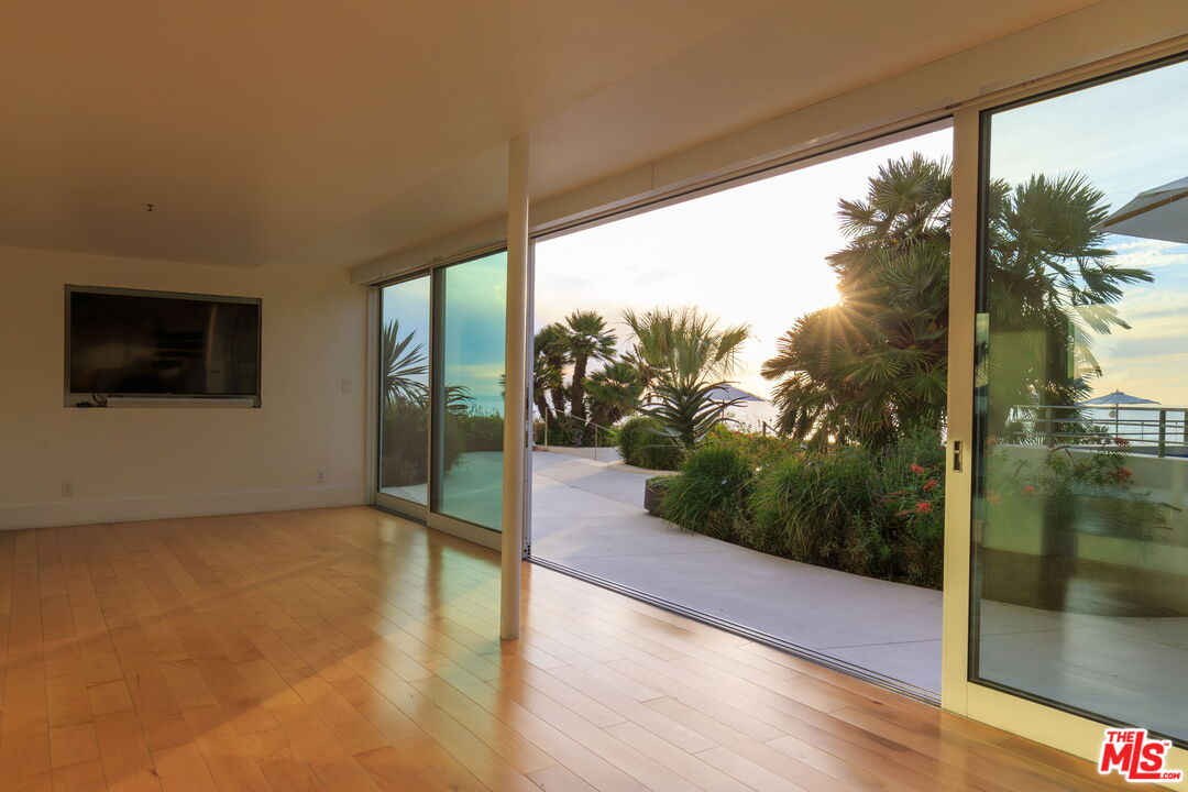 101 Ocean Ave Unit: D402