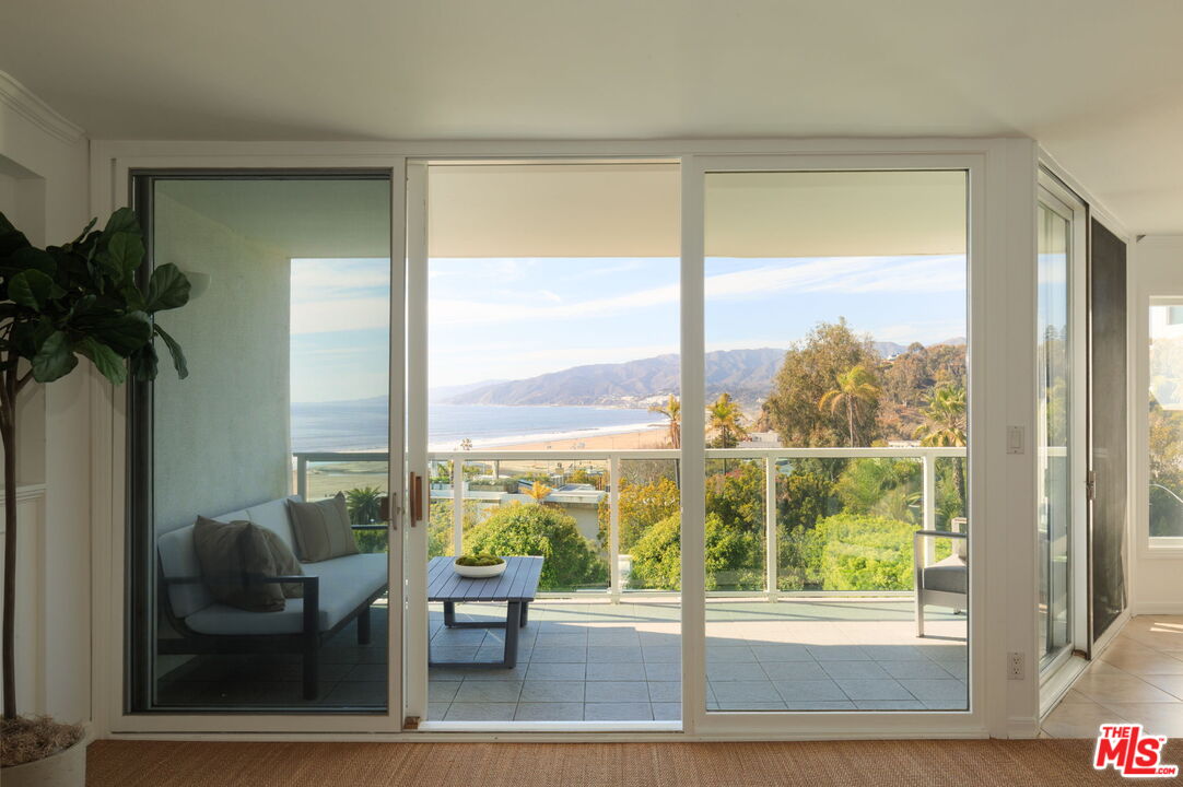 101 Ocean Ave Unit: D402