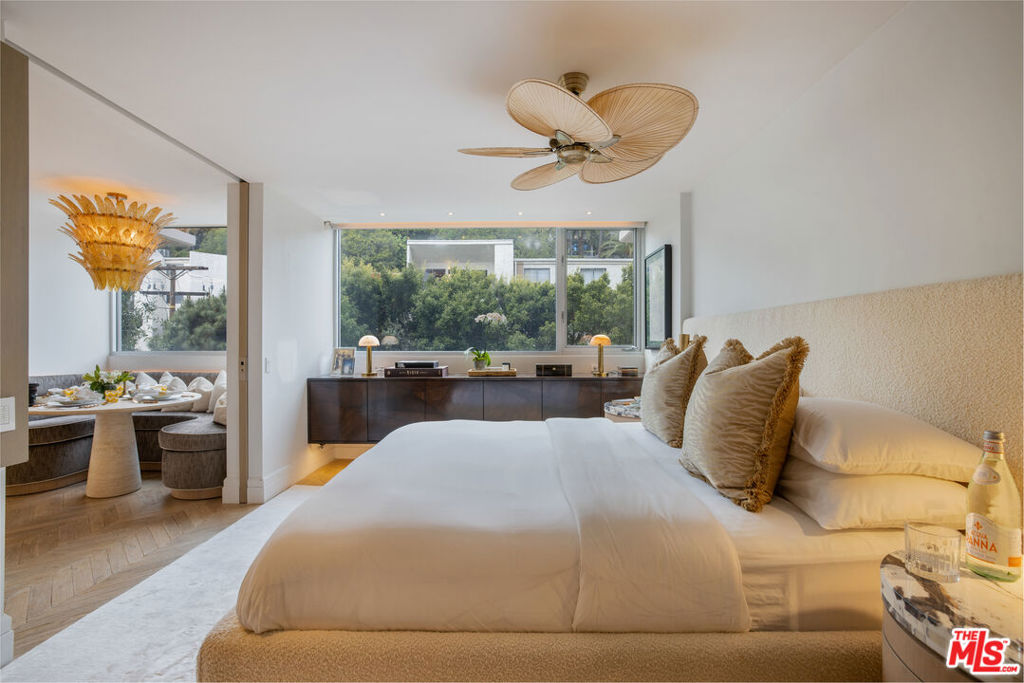 8787 Shoreham Drive 501