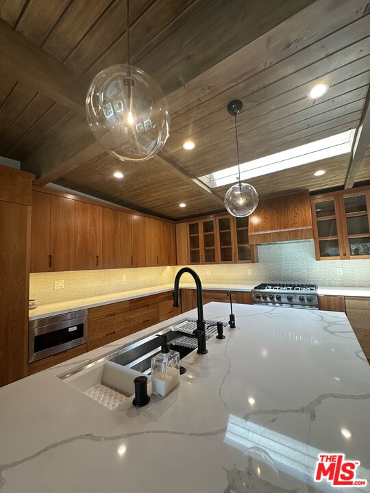 7460 Woodrow Wilson Dr