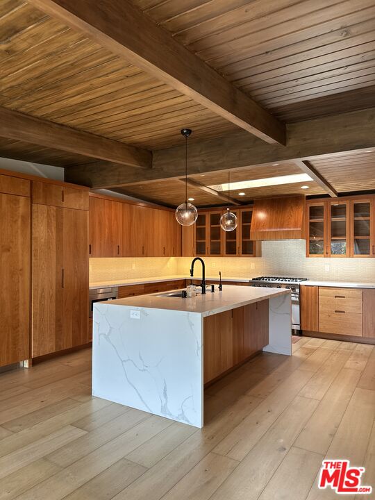 7460 Woodrow Wilson Dr