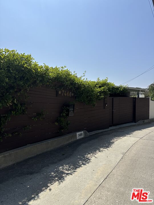 7460 Woodrow Wilson Dr