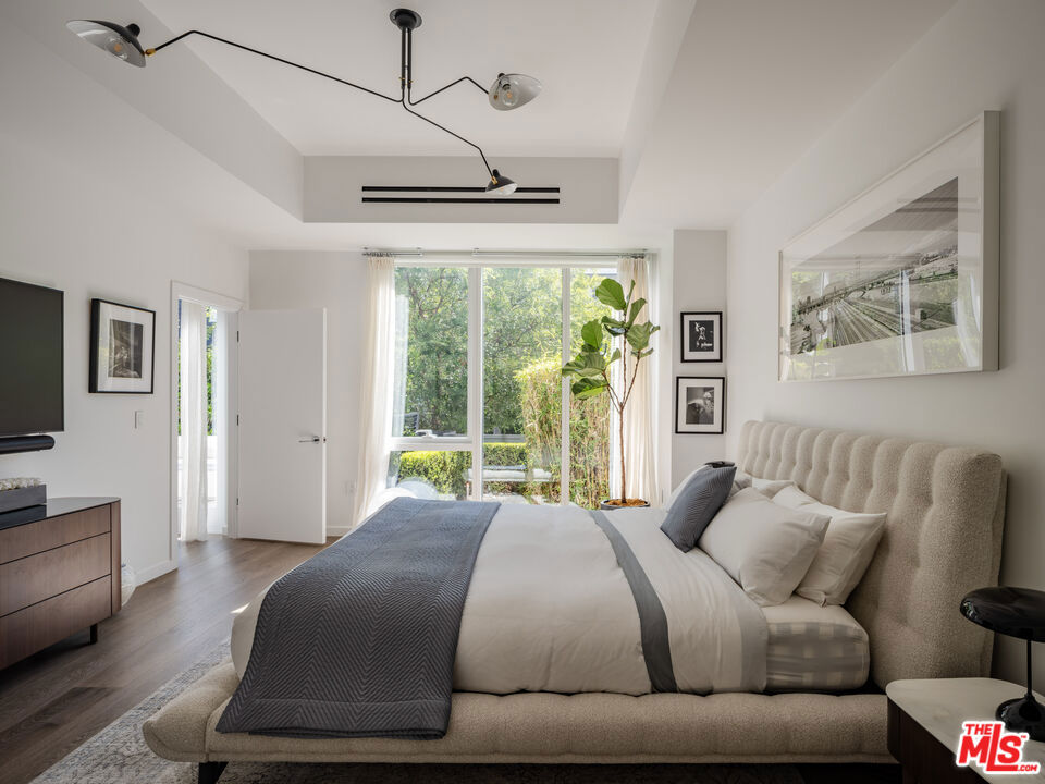 9000 W 3rd Street 103