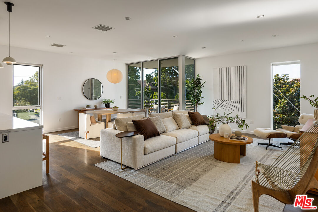 12504 Woodbridge St Unit: 303