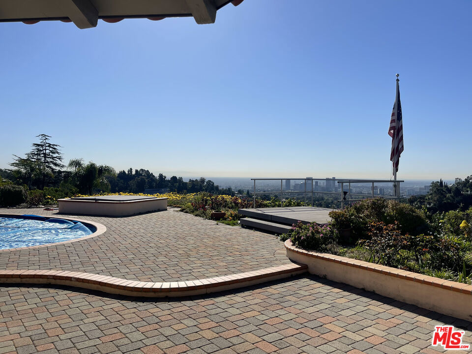 10723 Stradella Court